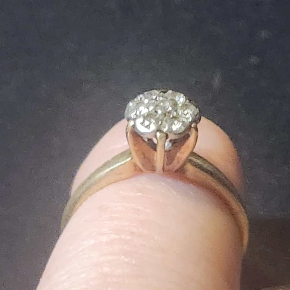 Vintage Solid Gold Diamond  Ring - Picture 9 of 16